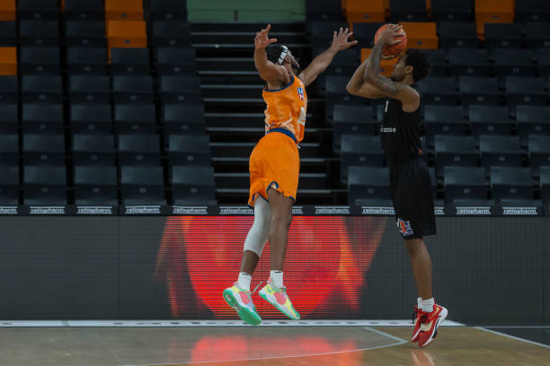 由菲律宾篮 由菲律宾篮